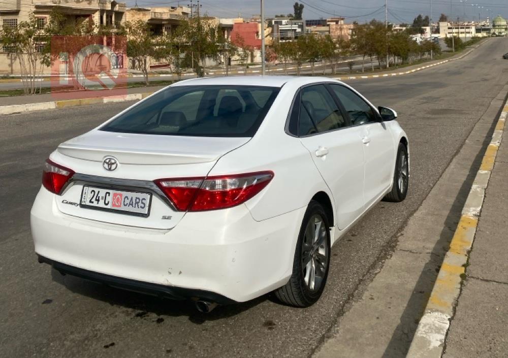 تۆیۆتا کامری